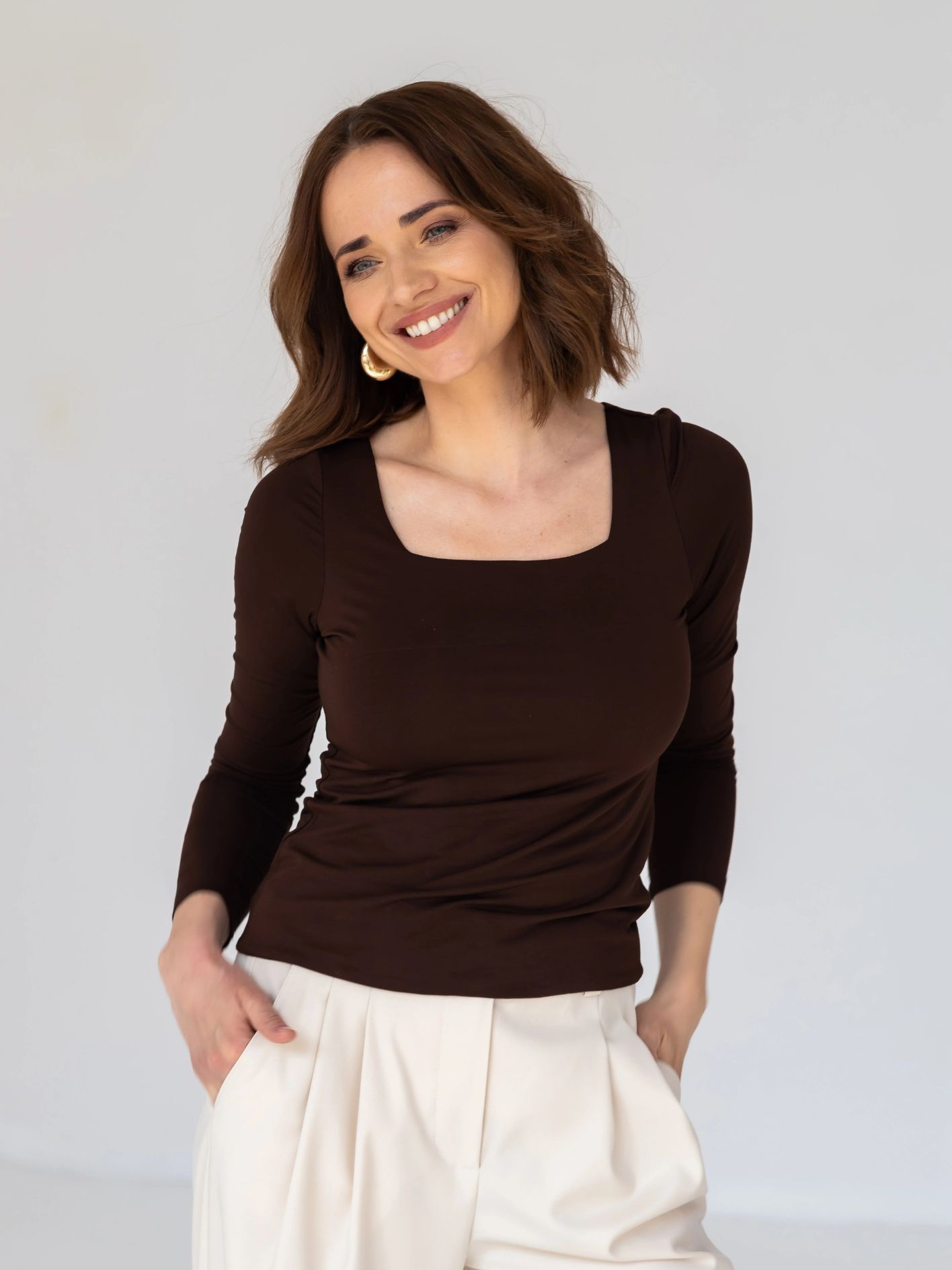 Dopasowany longsleeve ZUZA BROWN